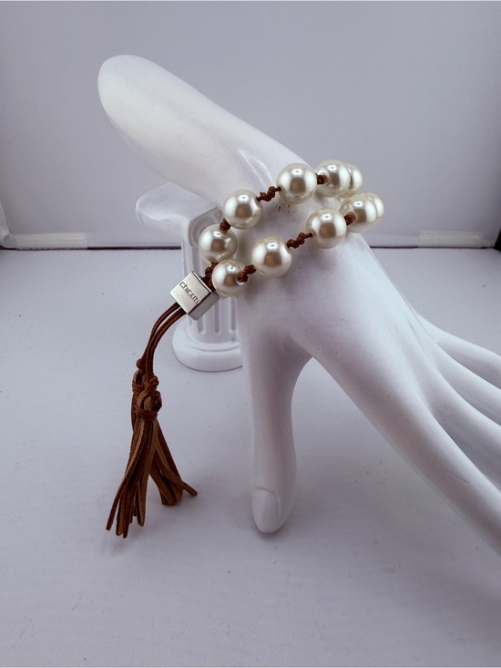 Jewelry - Chico’s Pearl Bead Stretch Bracelet with Brown Leather Tassel